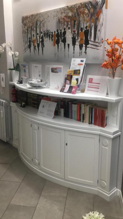 Interno 1 Ciampino Roma Luxury Apartment Con Balcone エクステリア 写真