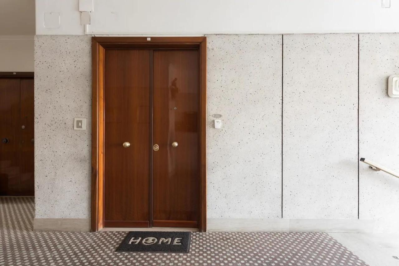 Interno 1 Ciampino Roma Luxury Apartment Con Balcone エクステリア 写真